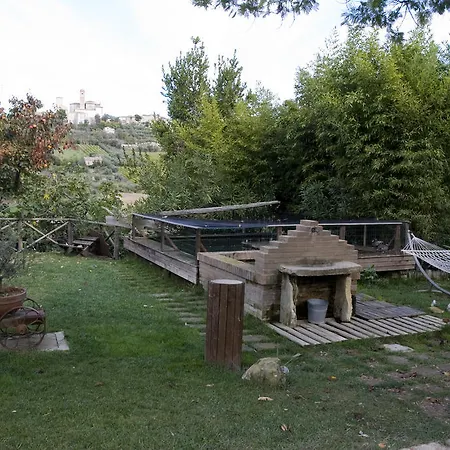 مزرعة للإقامة Agriturismo Vecchia Monta *